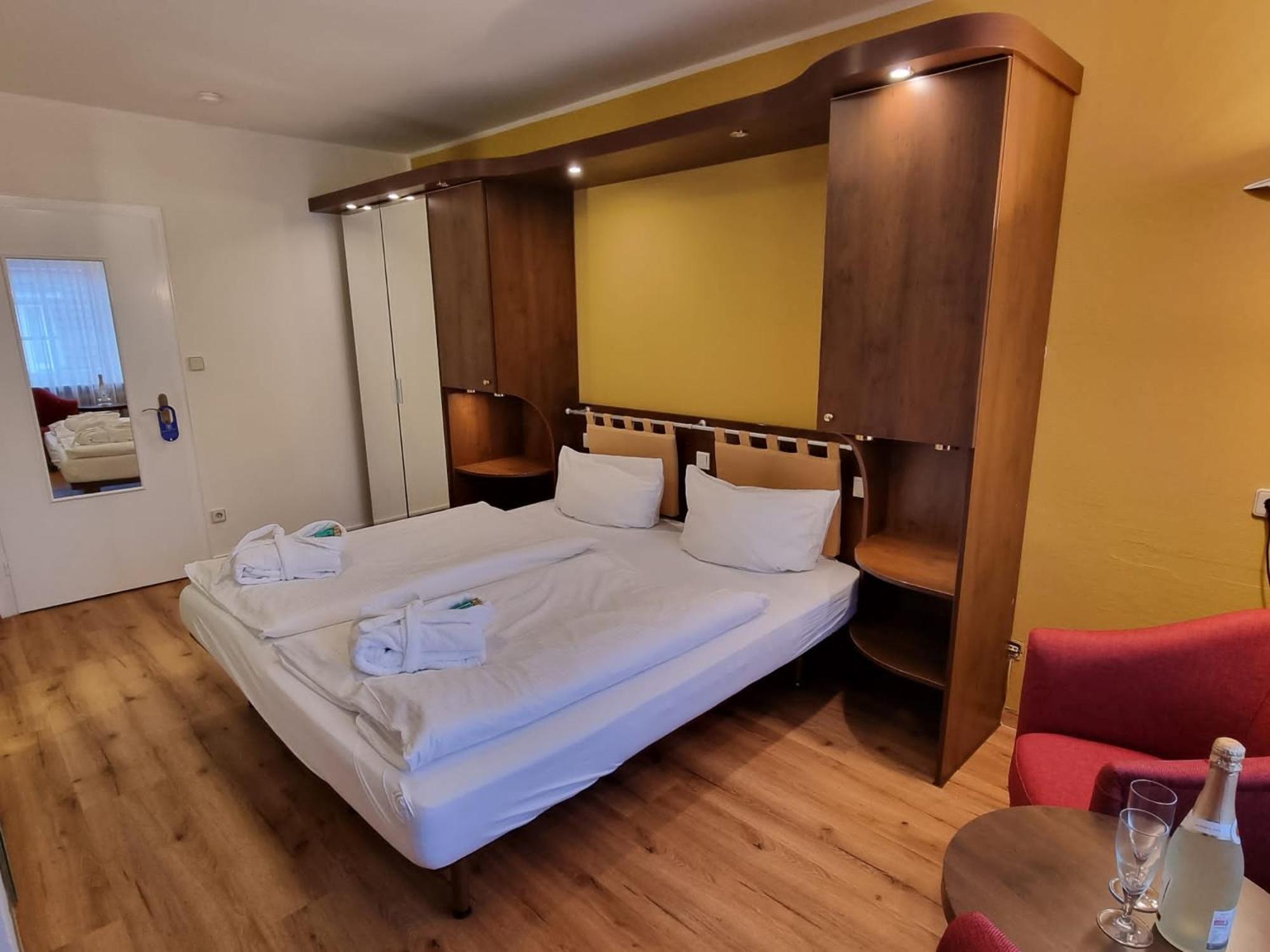 Hotel Osterkrug Husum  Eksteriør bilde